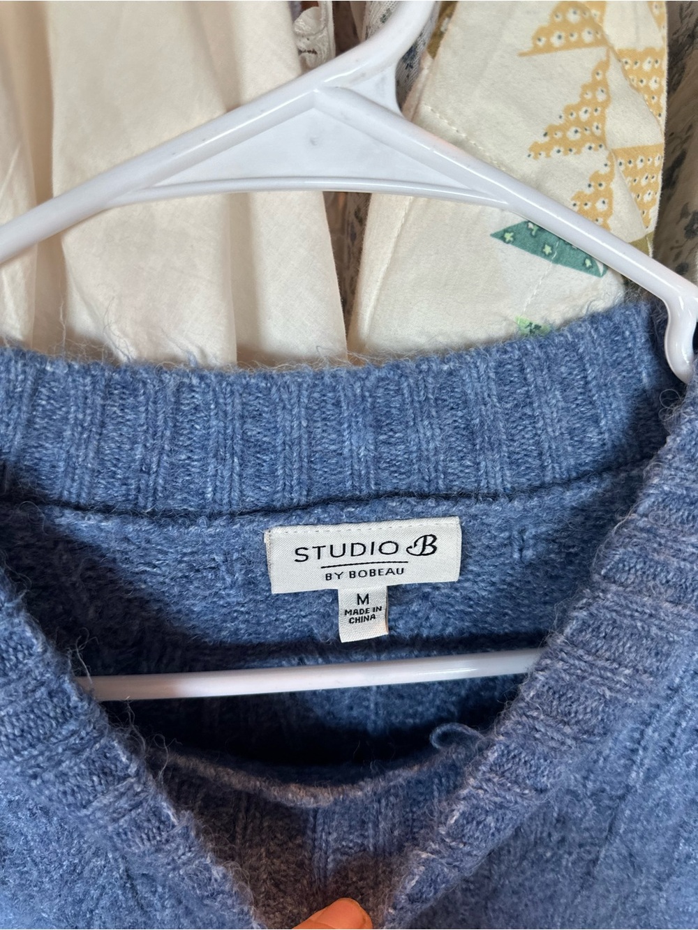 Sweater - Picture 3 of 4